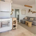 New Stunning Apartment With Parking &Pool!