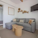New Stunning Apartment With Parking &Pool!