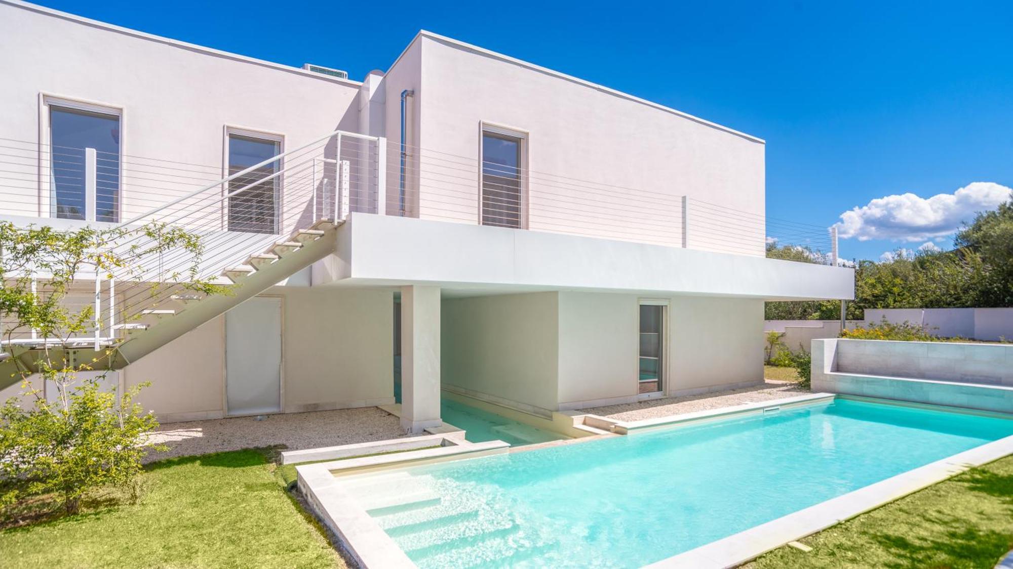 New Stunning Apartment With Parking &Pool! Olbia