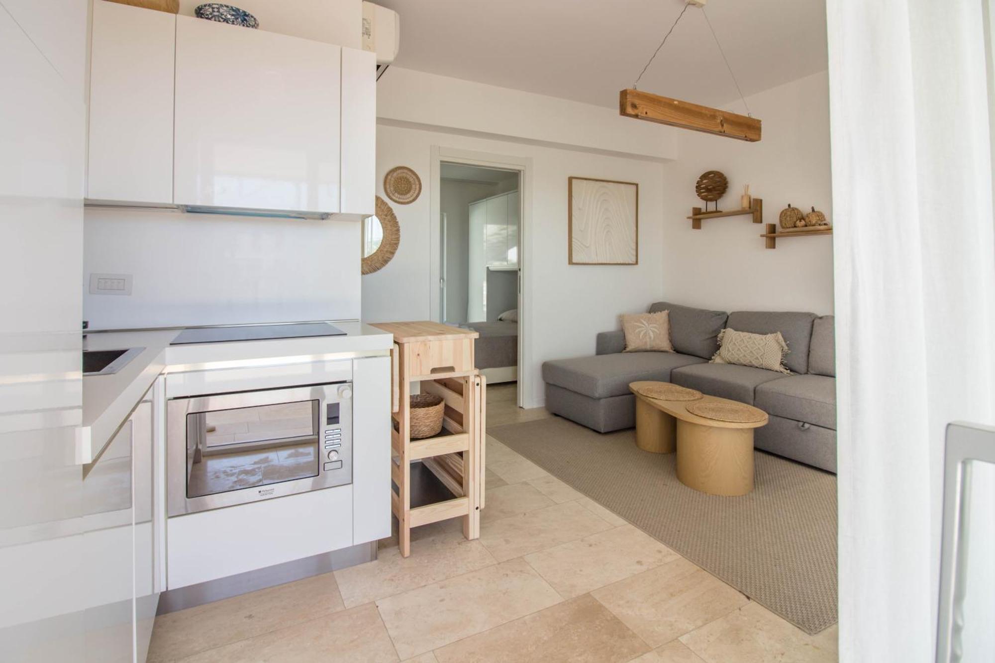 New Stunning Apartment With Parking &Pool! Apartment Olbia