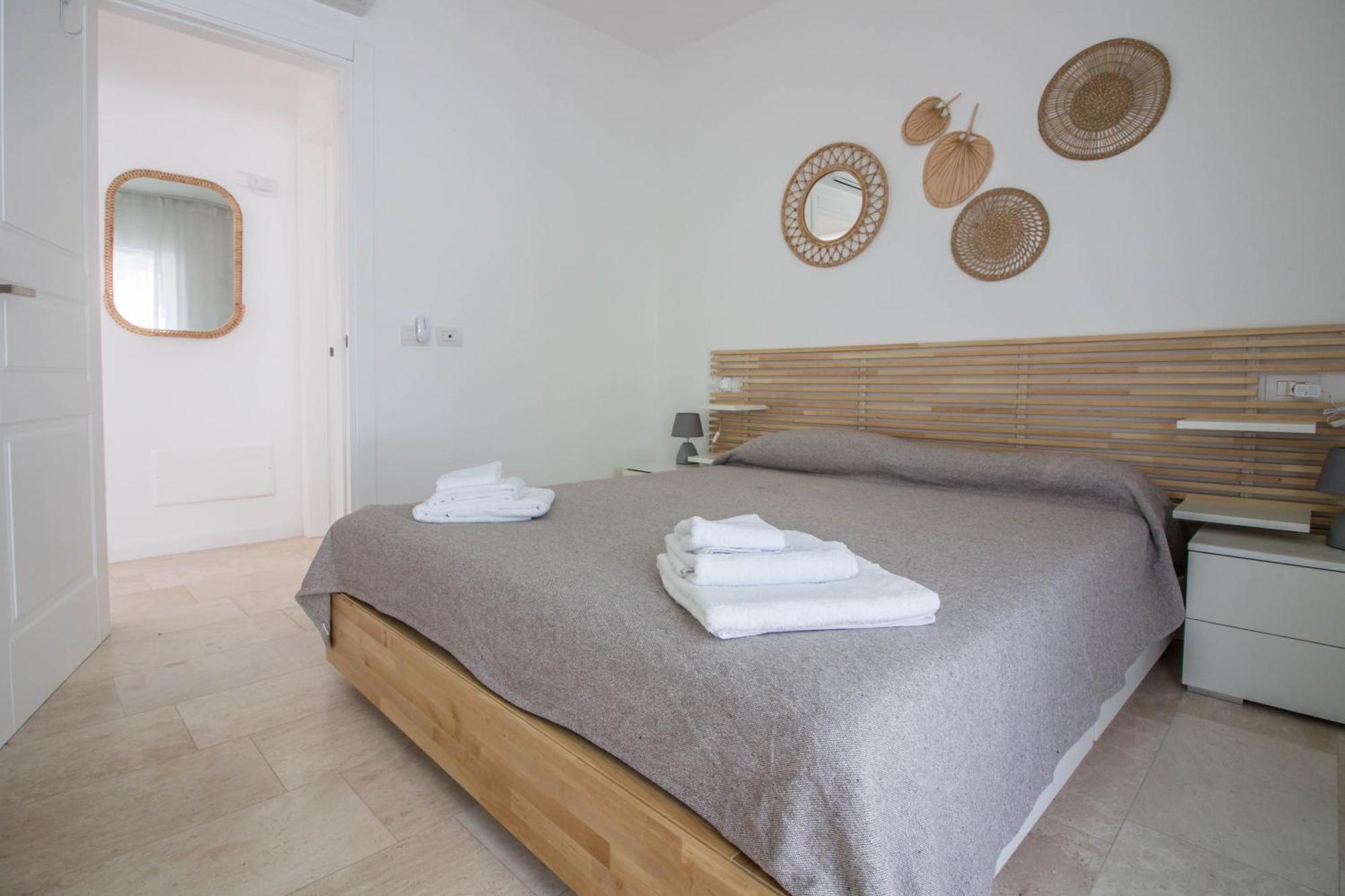 Apartment New Stunning Apartment With Parking &Pool! *